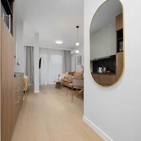 Deluxe Domaniewska With Ac By Renters * Warsaw
