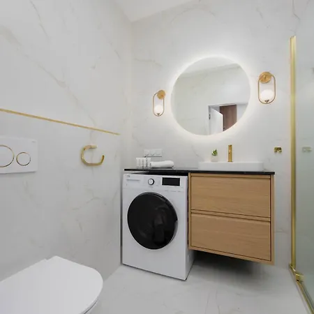 Deluxe Domaniewska With Ac By Renters Apartment