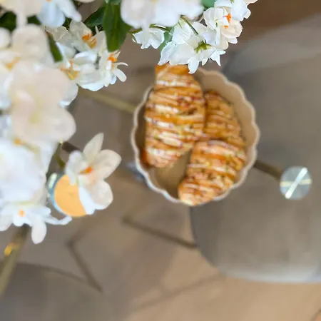 Lejlighed Deluxe Domaniewska With Ac By Renters Prestige *