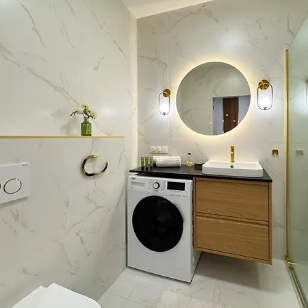 Deluxe Domaniewska With Ac By Renters Prestige Appartamento Varsavia