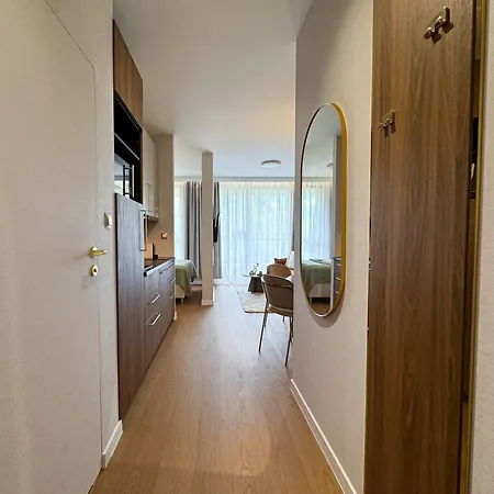 Appartamento Deluxe Domaniewska With Ac By Renters Prestige