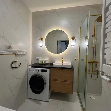 Deluxe Domaniewska With Ac By Renters Prestige Appartamento Varsavia