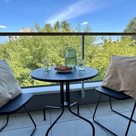 Deluxe Domaniewska With Ac By Renters Prestige